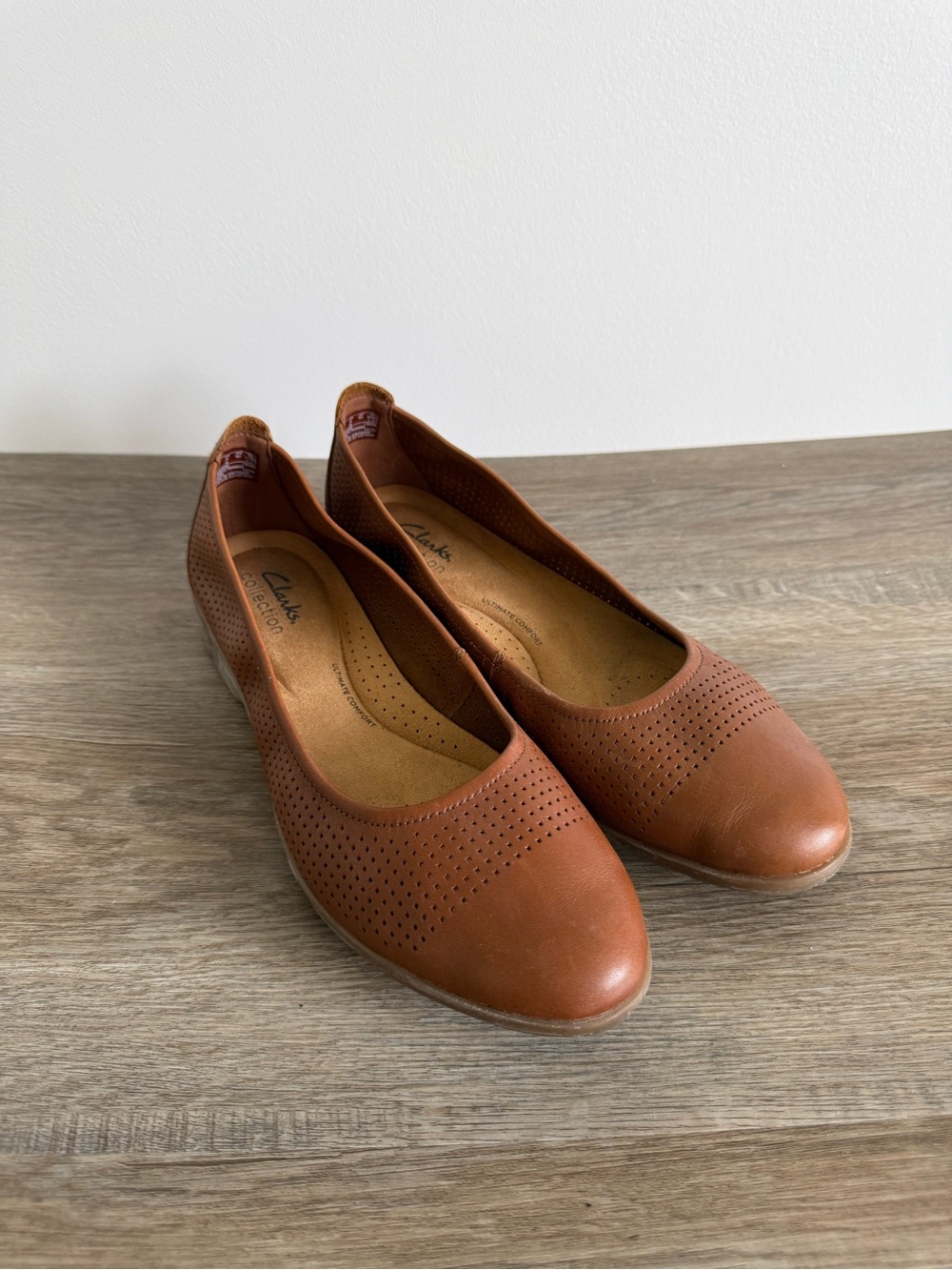 Clarks Women's Brown Leather flats
